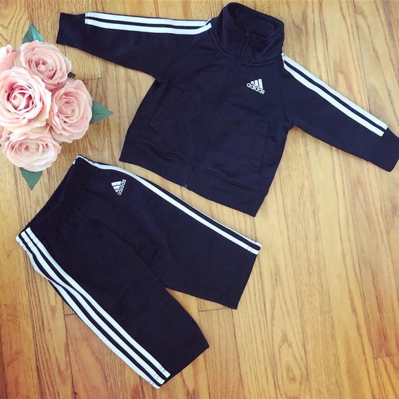 Adidas tracksuit - Picture 2 of 5